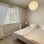 Ilona Apartments, Escape 1