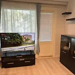 Ilona Apartments, Escape 1 *