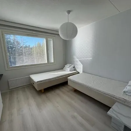 Ilona Apartments, Escape 1 *