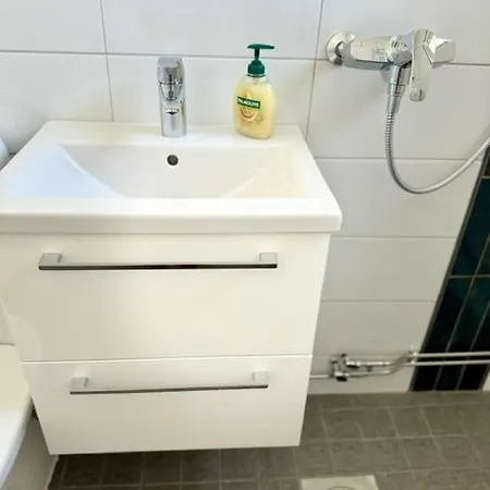 Ilona Apartments, Escape 1