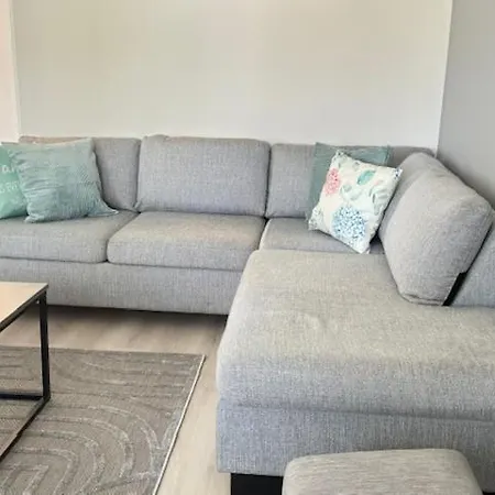 Ilona Apartments, Escape 1